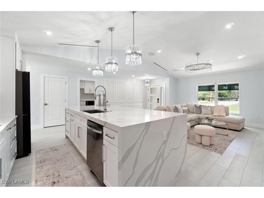 4106 3rd Avenue SW Naples FL 34119 225055089 image2