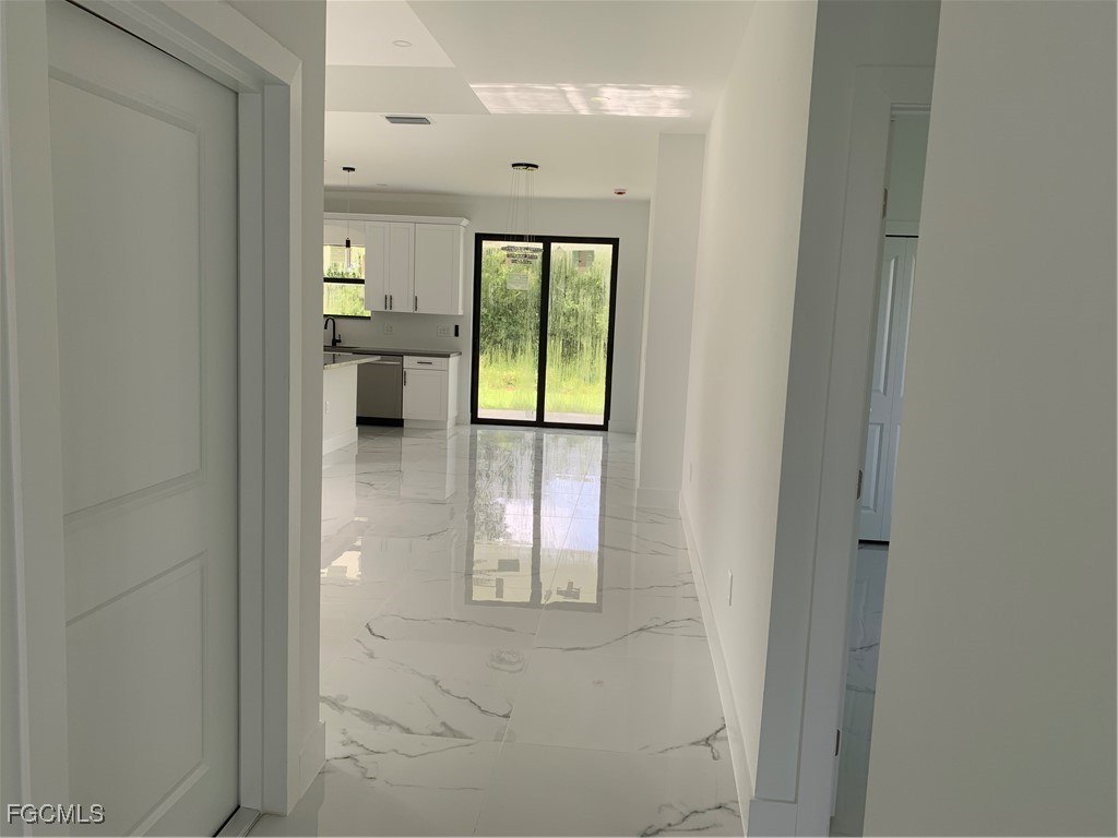 4107 13th Street SW Lehigh Acres FL 33976 2025000578 image5