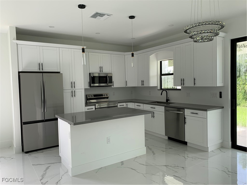 4107 13th Street SW Lehigh Acres FL 33976 2025000578 image7