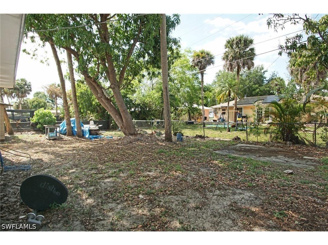 4107 Mindi Avenue Naples FL 34112 226013397 image10