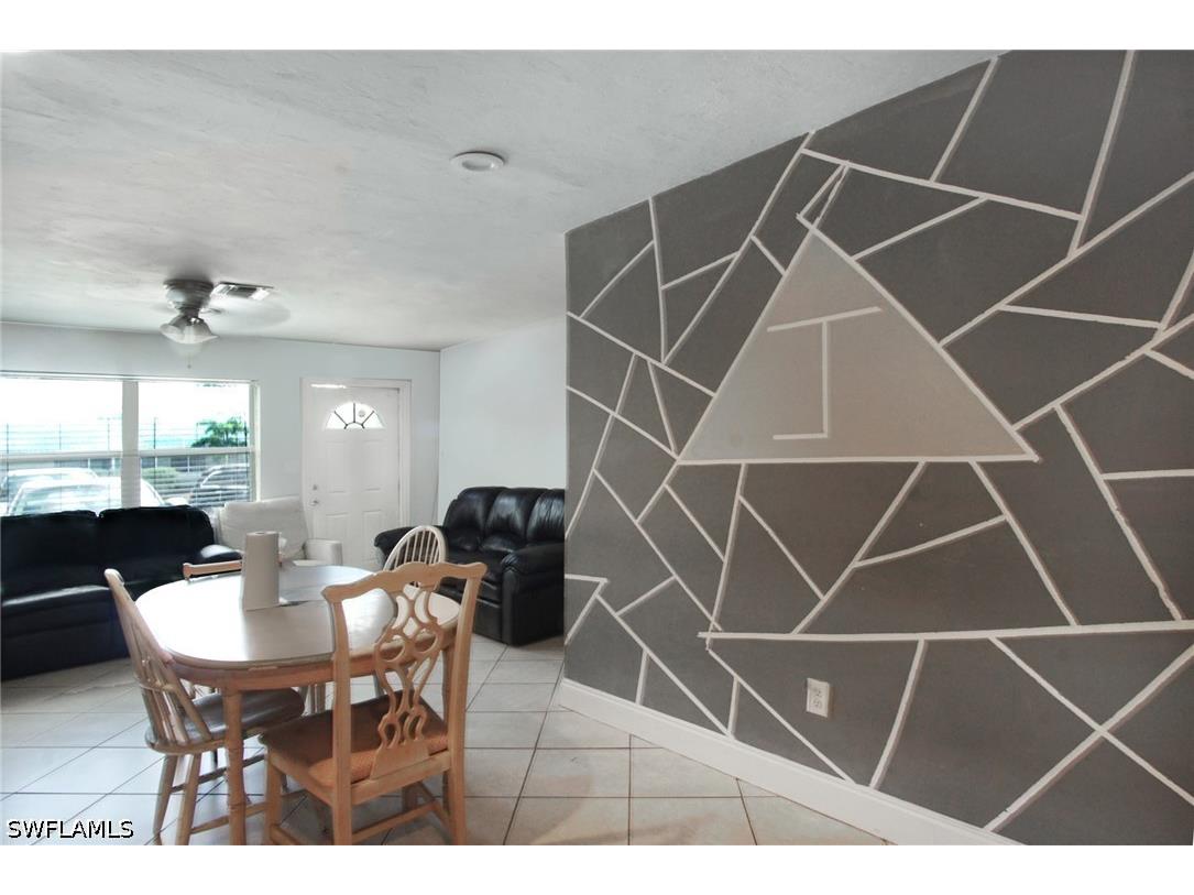 4107 Mindi Avenue Naples FL 34112 226013397 image3