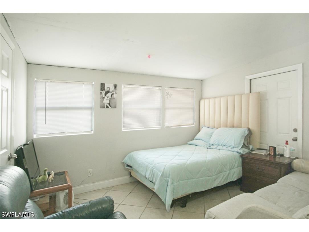 4107 Mindi Avenue Naples FL 34112 226013397 image6
