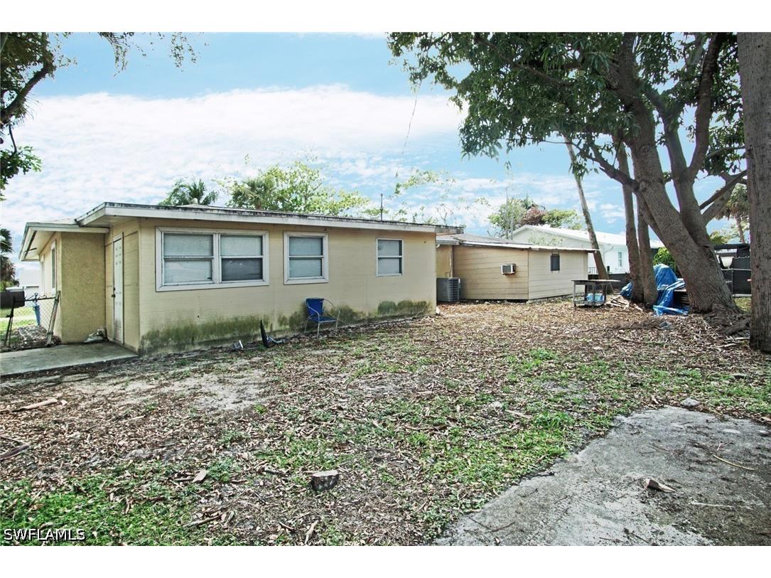 4107 Mindi Avenue Naples FL 34112 226013397 image9