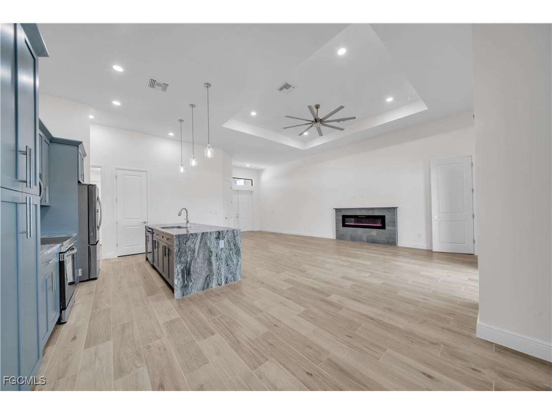 4107 NW 37th Street Cape Coral FL 33993 2025002898 image10