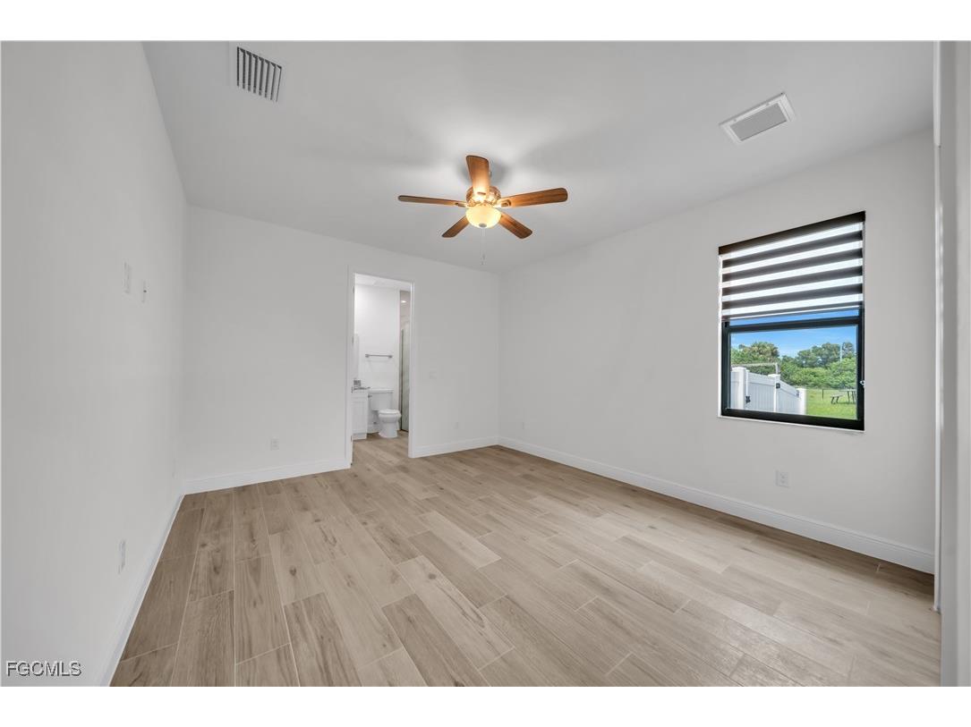 4107 NW 37th Street Cape Coral FL 33993 2025002898 image19