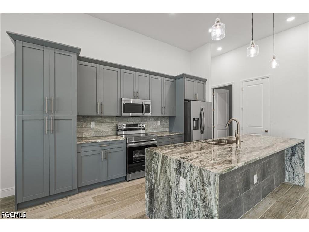 4107 NW 37th Street Cape Coral FL 33993 2026025683 image12