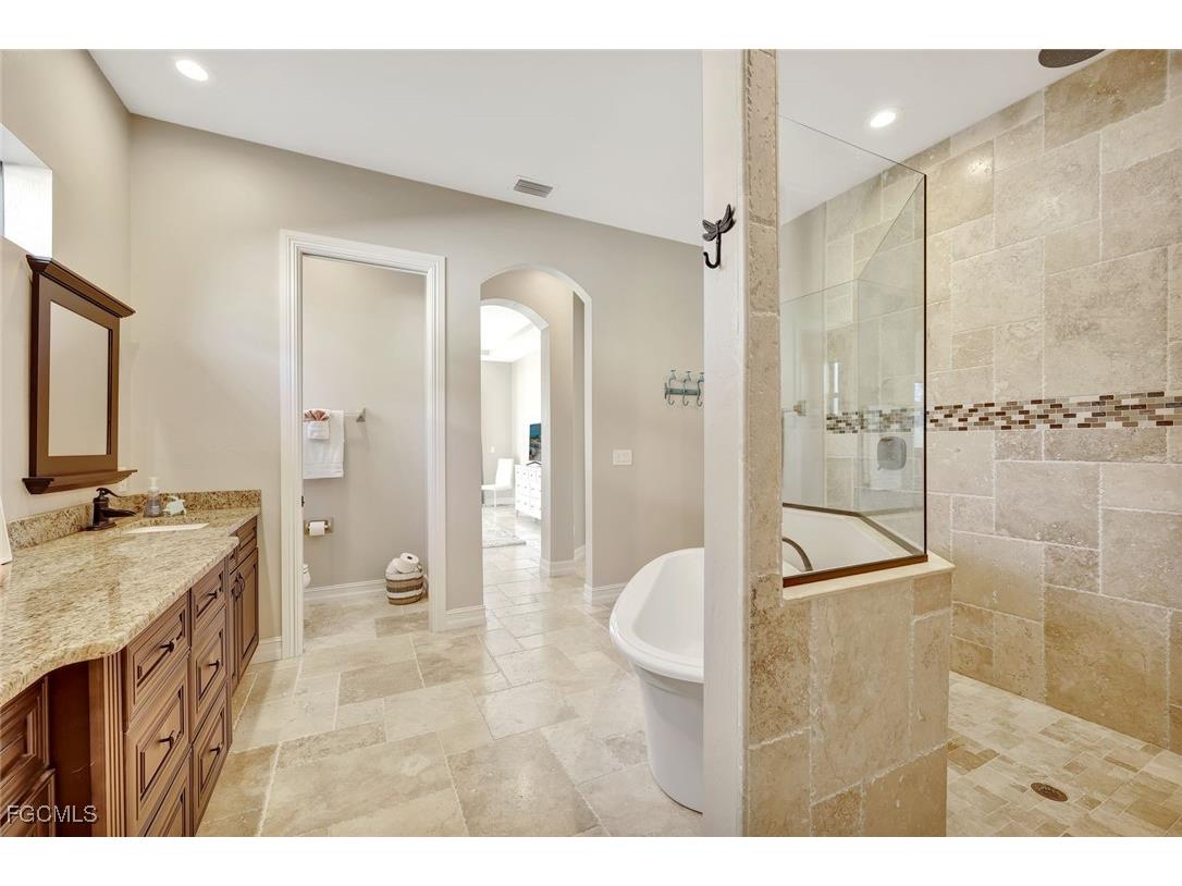 4107 SW 11th Avenue Cape Coral FL 33914 2025022710 image24