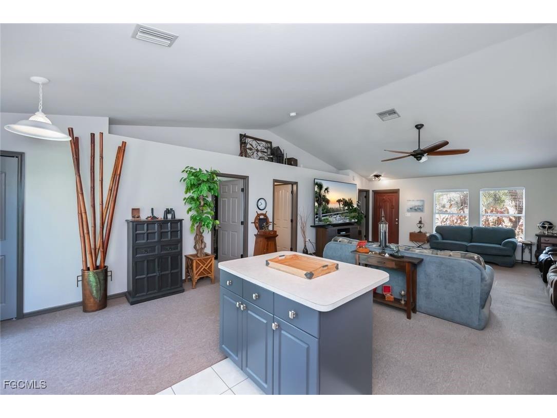 4108 13th Street SW Lehigh Acres FL 33976 2025019446 image2