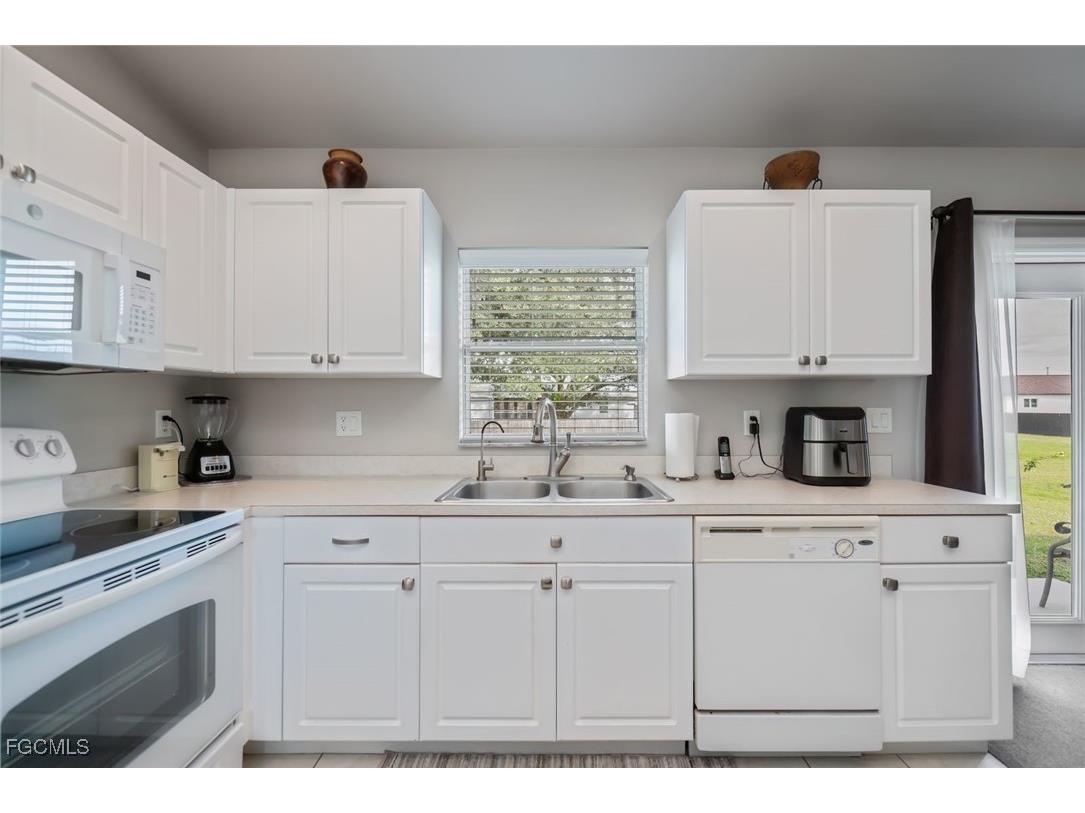 4108 13th Street SW Lehigh Acres FL 33976 2025019446 image7