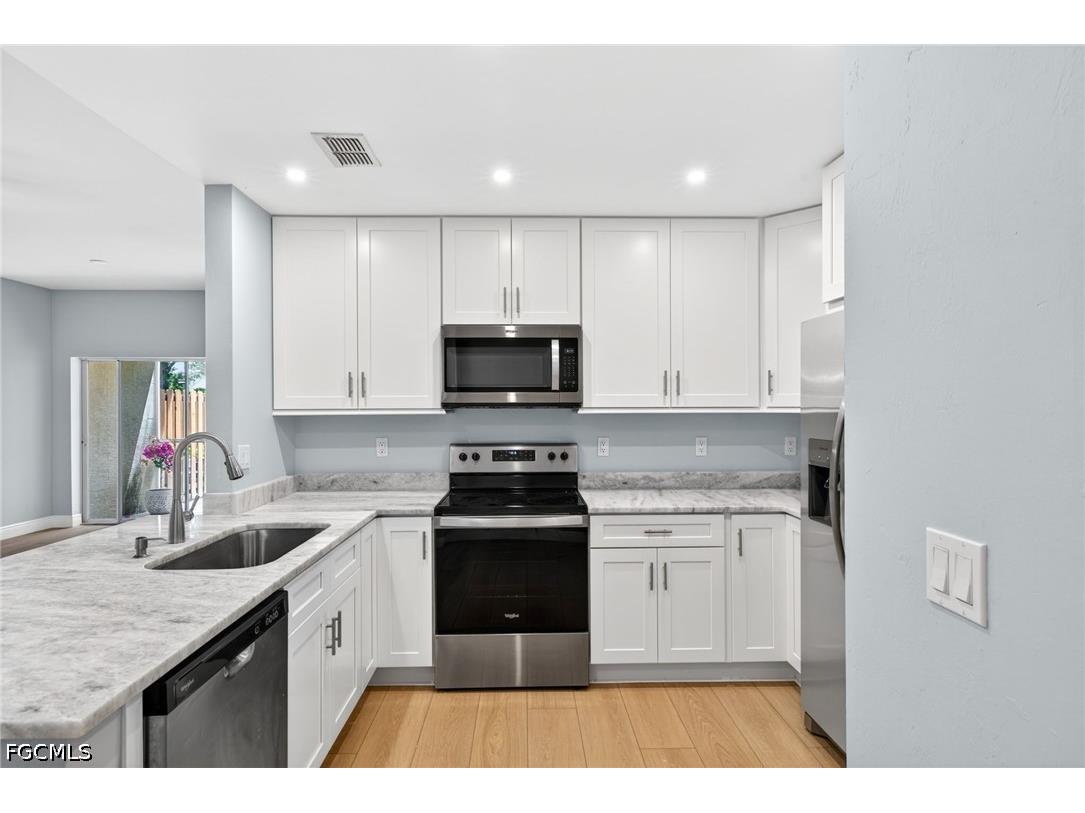 4109 Bellasol Circle #1113 Fort Myers FL 33916 2026015536 image1