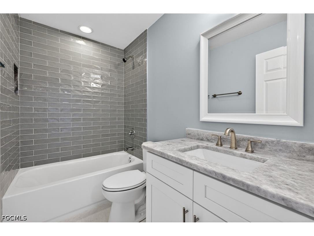 4109 Bellasol Circle #1113 Fort Myers FL 33916 2026015536 image16