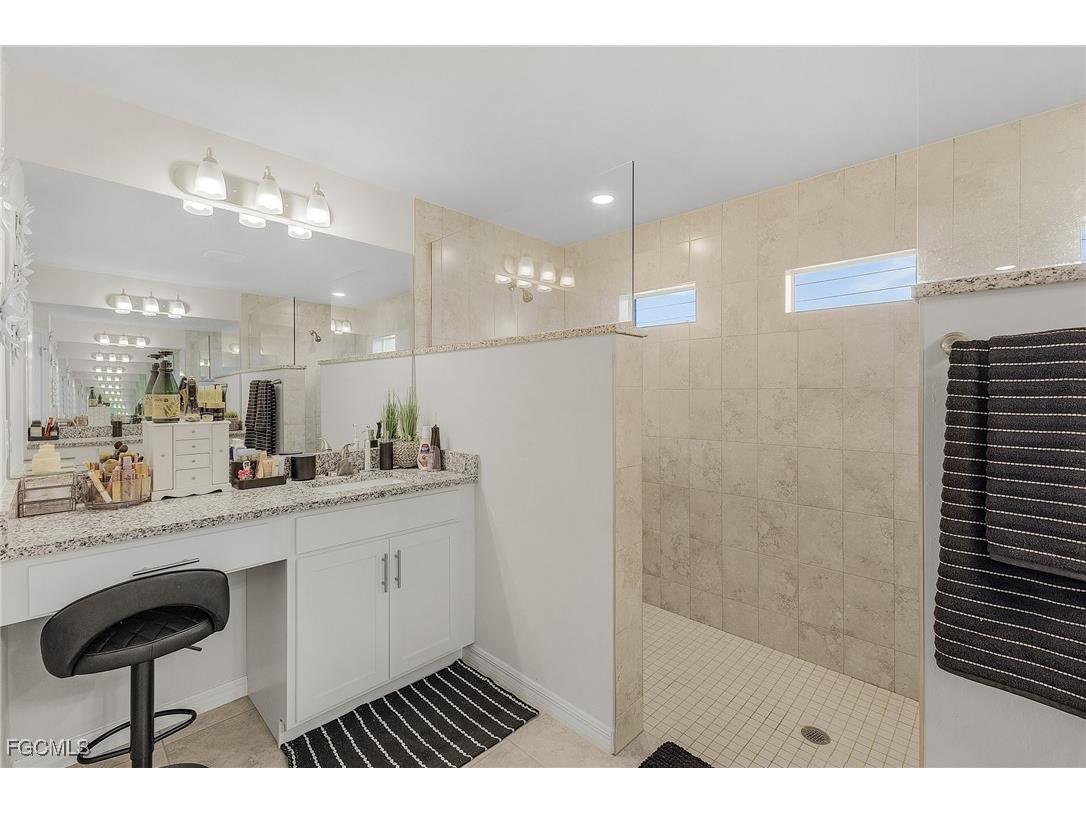 4109 NE 22nd Avenue Cape Coral FL 33909 2025019115 image12