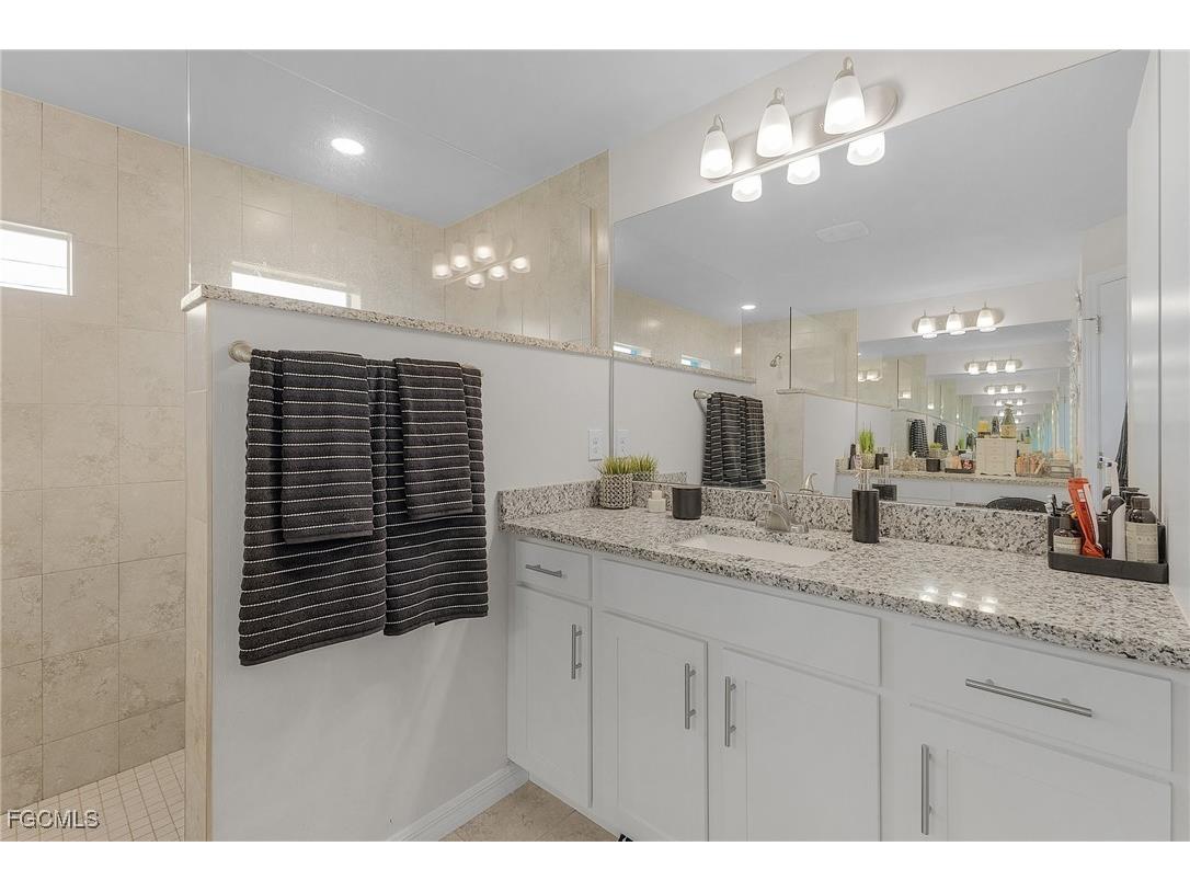 4109 NE 22nd Avenue Cape Coral FL 33909 2025019115 image13