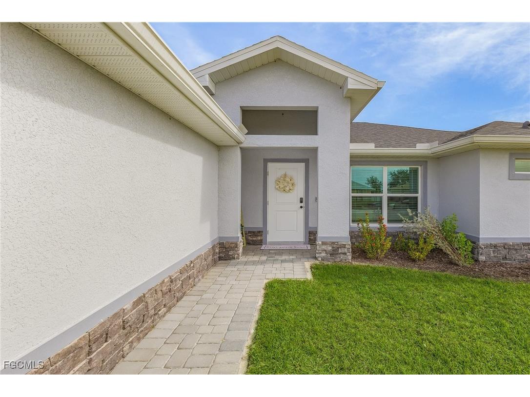 4109 NE 22nd Avenue Cape Coral FL 33909 2025019115 image4