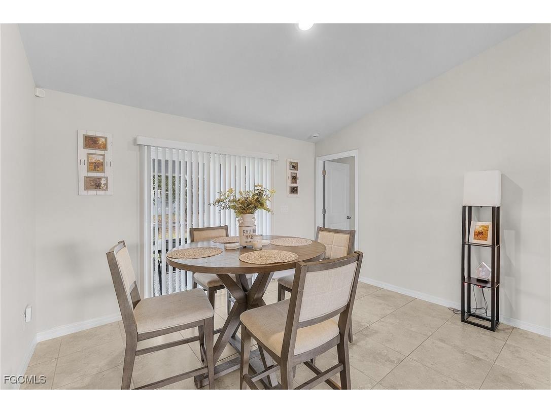 4109 NE 22nd Avenue Cape Coral FL 33909 2025019115 image8