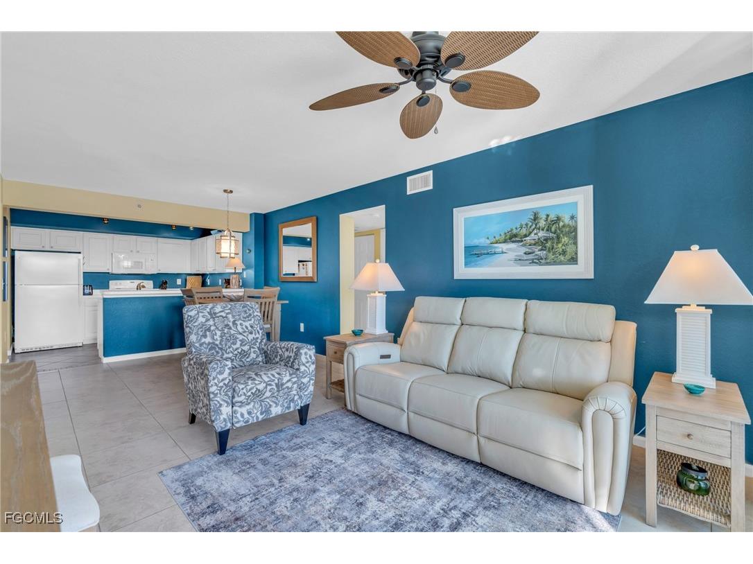 4109 Residence Drive #510 Fort Myers FL 33901 2025008369 image5