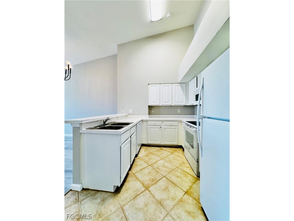 4109 Residence Drive #520 Fort Myers FL 33901 2026009475 image14