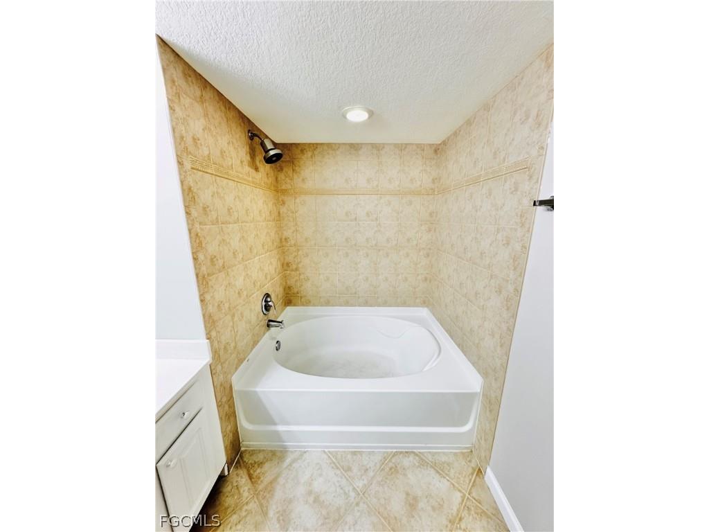 4109 Residence Drive #520 Fort Myers FL 33901 2026009475 image27