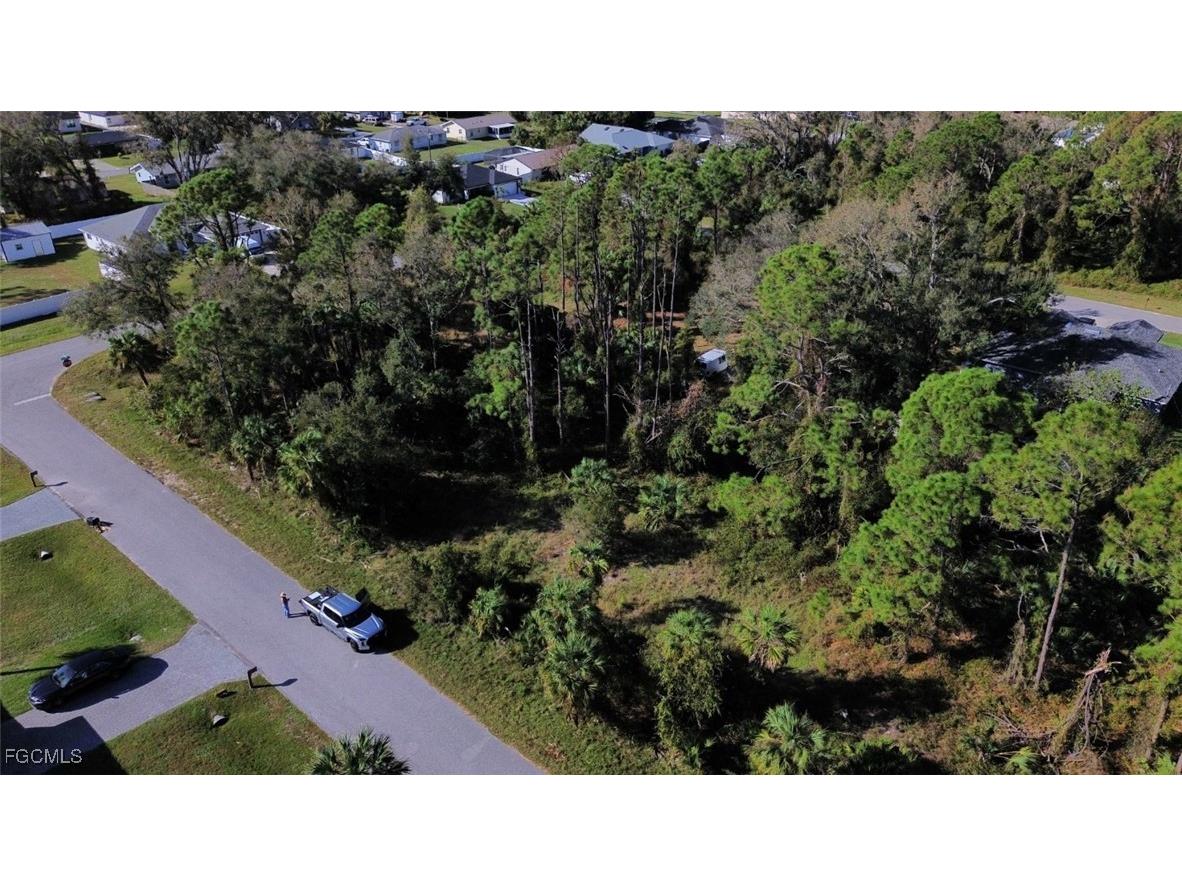 411 & 421 Lindon Street Port Charlotte FL 33954 2025003790 image2