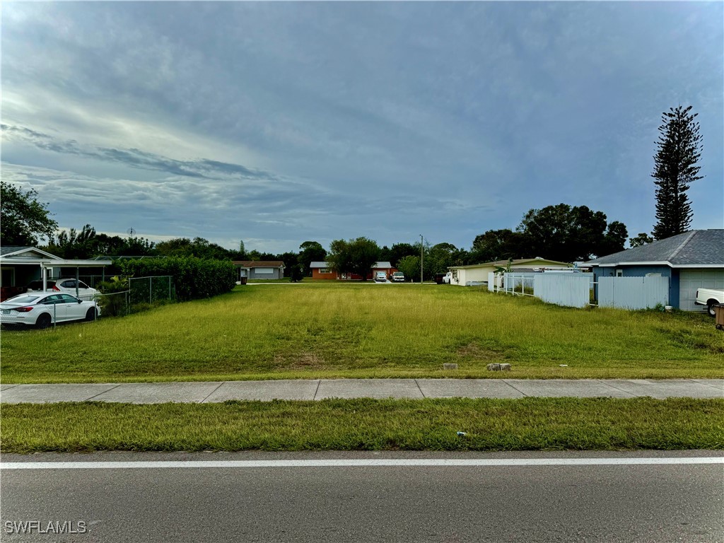 411 Alabama Road S Lehigh Acres FL 33936 224090097 image1