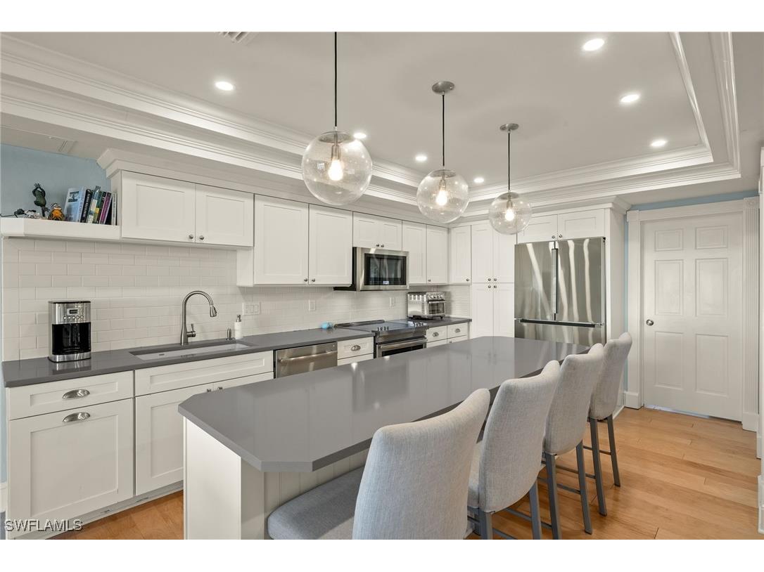 411 Bella Vista Way E Sanibel FL 33957 224092205 image3