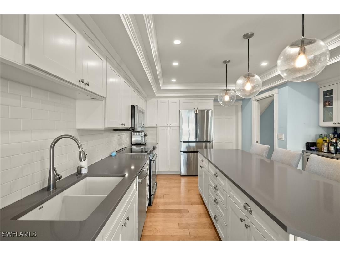 411 Bella Vista Way E Sanibel FL 33957 224092205 image4