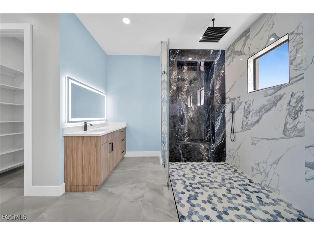 411 NE 25th Street Cape Coral FL 33909 2026011588 image38