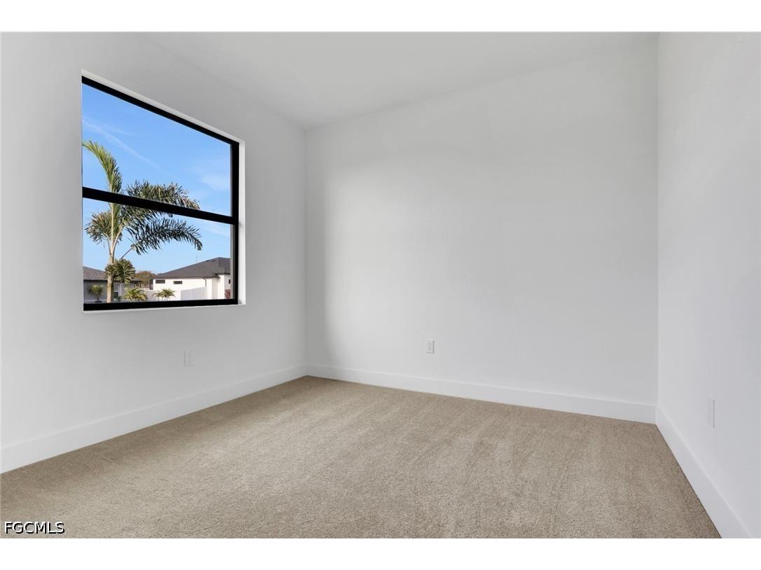 411 NE 7th Terrace Cape Coral FL 33909 2026019100 image14