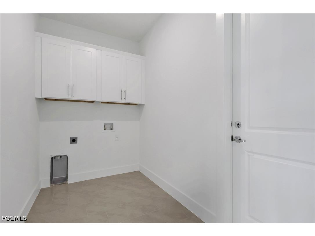 411 NE 7th Terrace Cape Coral FL 33909 2026019100 image17
