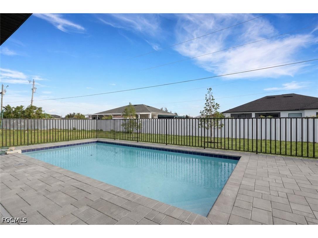 411 NE 7th Terrace Cape Coral FL 33909 2026019100 image19