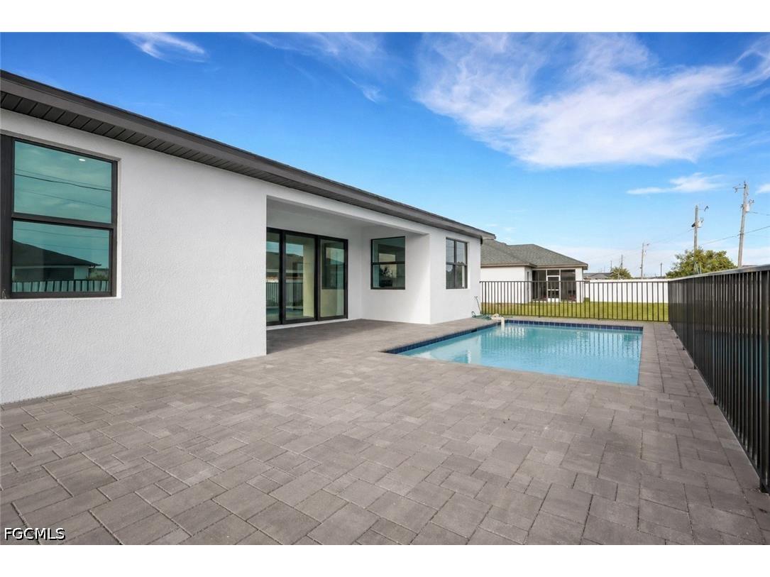 411 NE 7th Terrace Cape Coral FL 33909 2026019100 image20