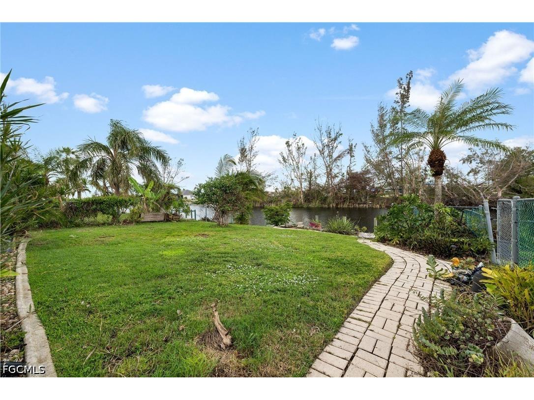 411 SE 17th Street Cape Coral FL 33990 2026015267 image7