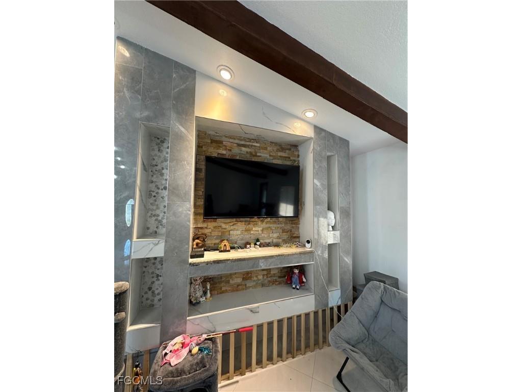 411 SE 20th Street Cape Coral FL 33990 225013722 image4