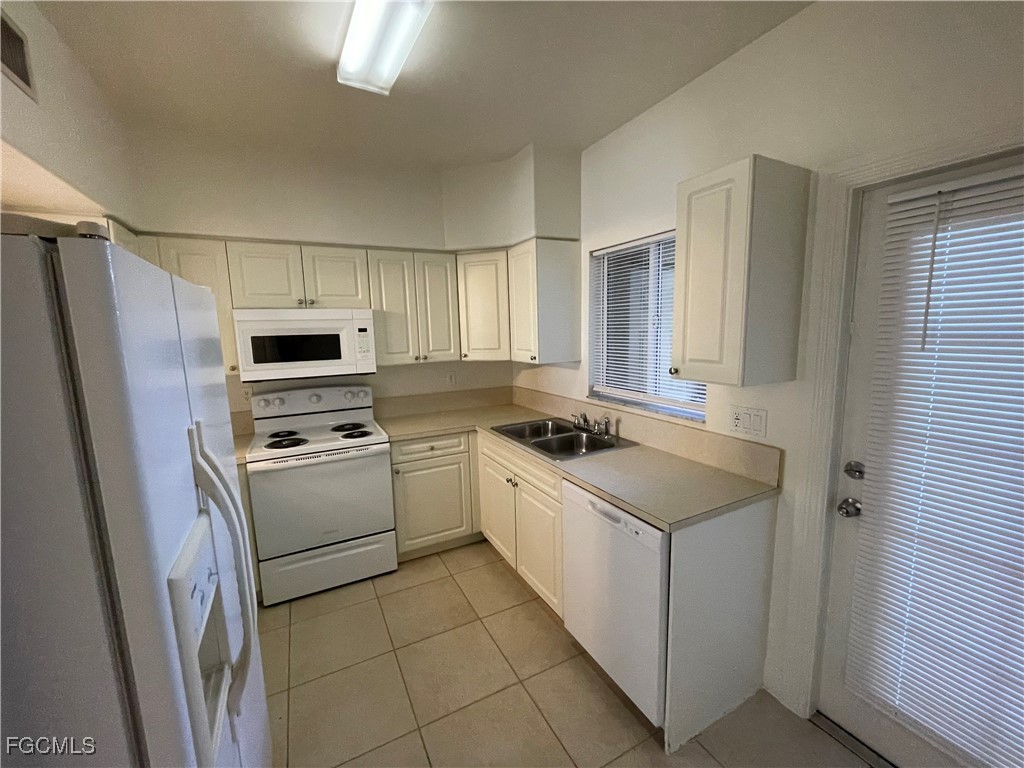 4110 Castilla Circle #102 Fort Myers FL 33916 2025018671 image16