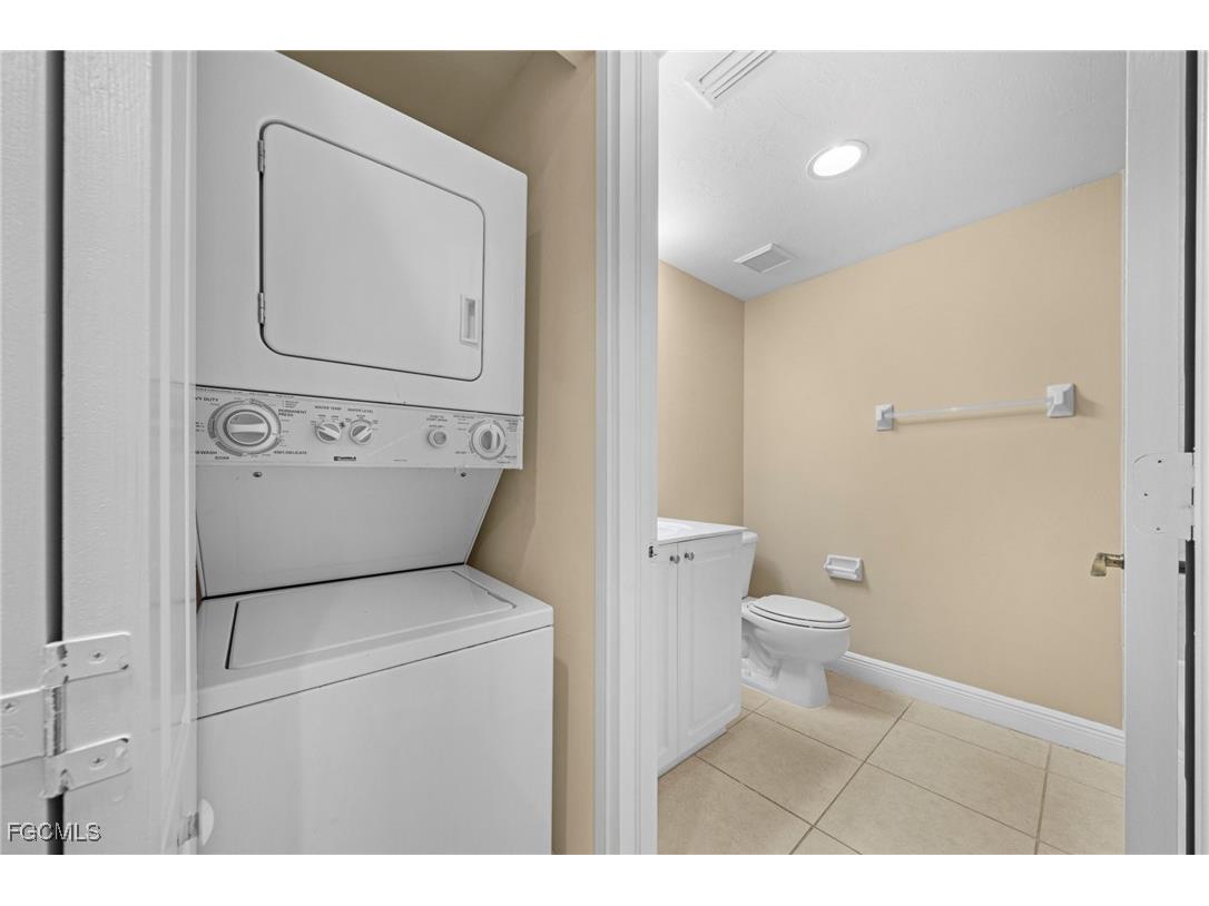 4110 Castilla Circle #104 Fort Myers FL 33916 2025016537 image15