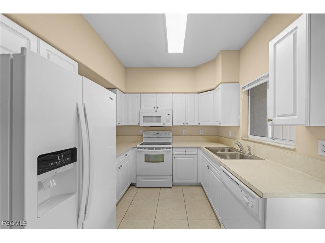4110 Castilla Circle #104 Fort Myers FL 33916 2025016537 image7