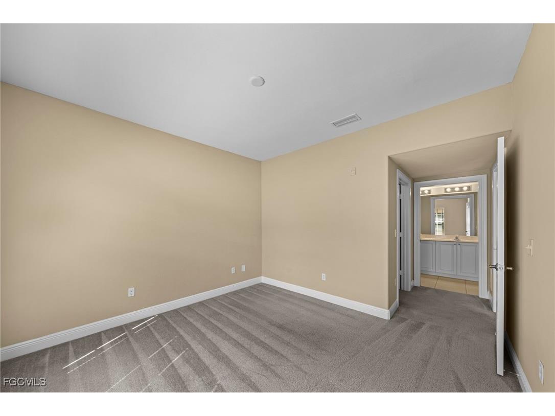 4110 Castilla Circle #205 Fort Myers FL 33916 2025016606 image11