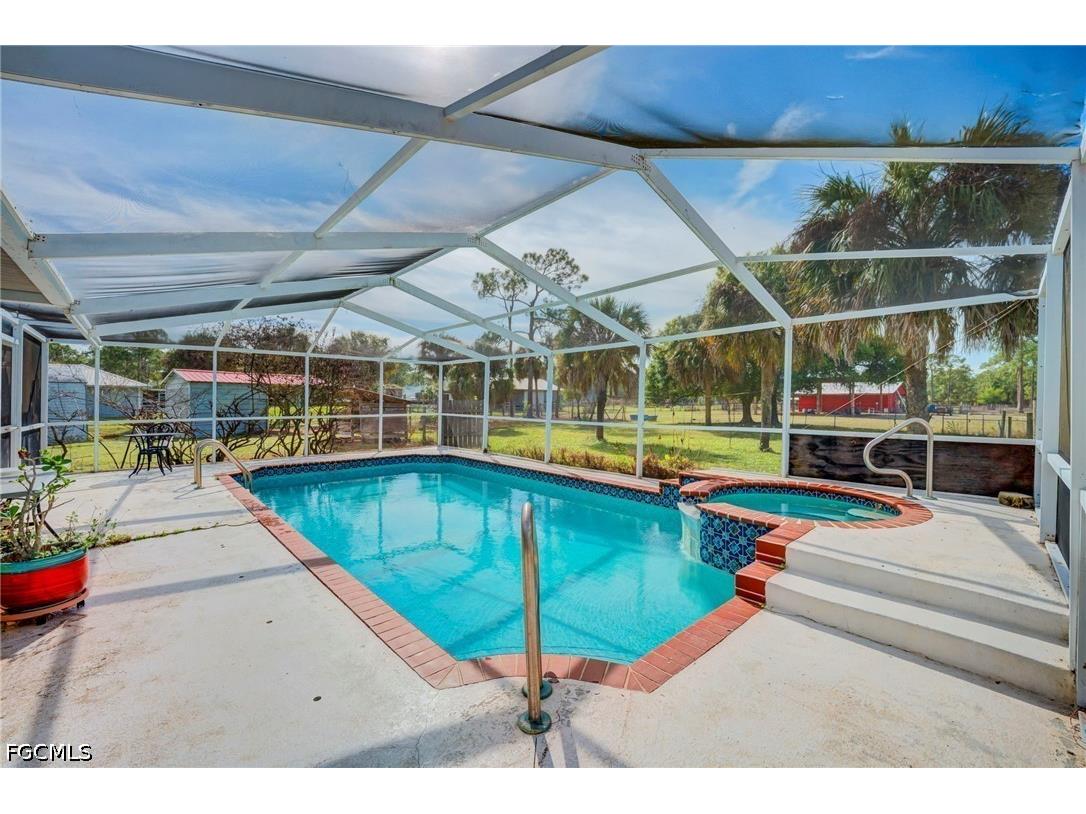 4110 E 23rd Street Alva FL 33920 2026014198 image2