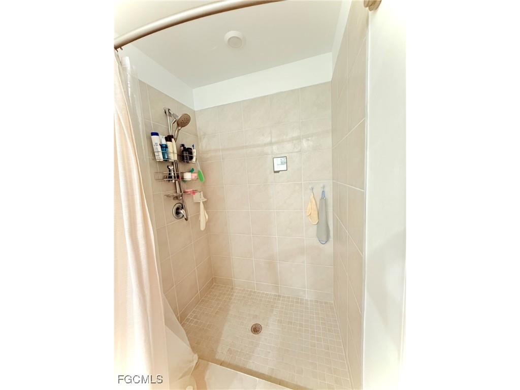 4110 Etna Court North Fort Myers FL 33917 2025021890 image16