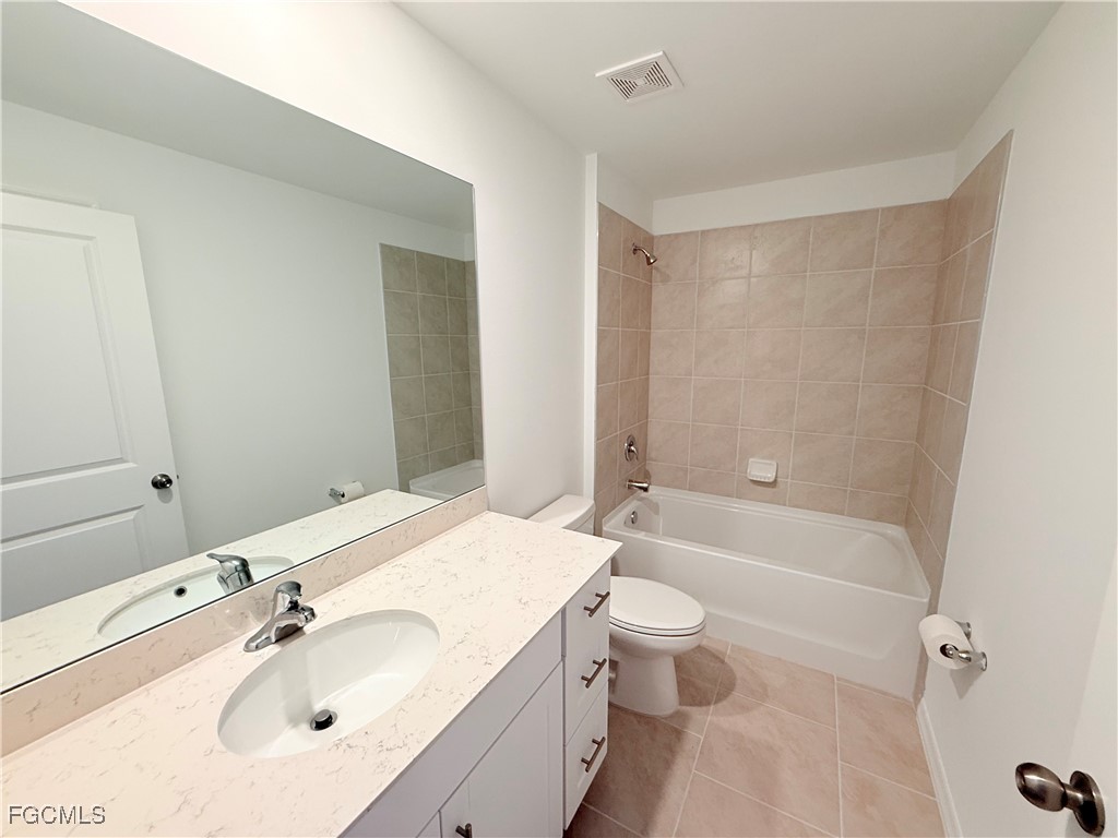 4110 Etna Court North Fort Myers FL 33917 2025021890 image21