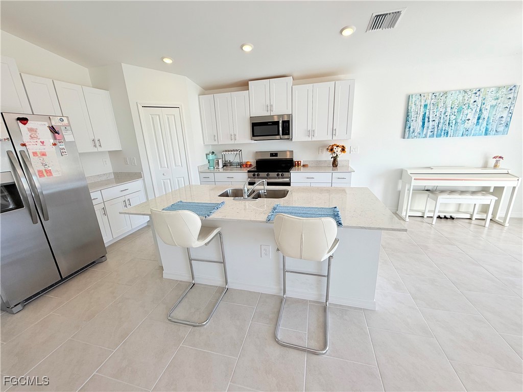 4110 Etna Court North Fort Myers FL 33917 2025021890 image4