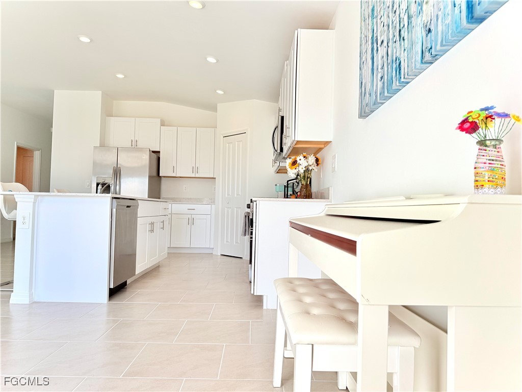 4110 Etna Court North Fort Myers FL 33917 2025021890 image5