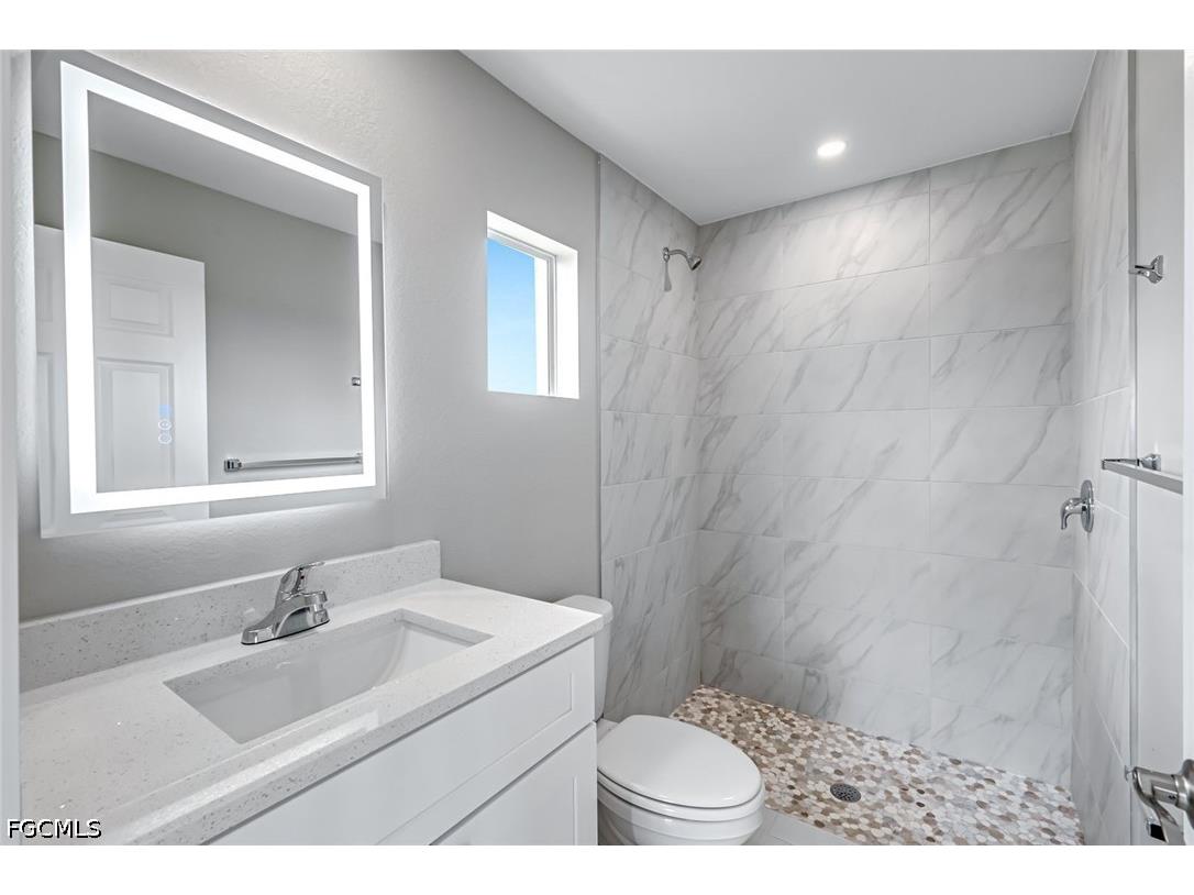 4110 NE 23rd Place Cape Coral FL 33909 2026025857 image17