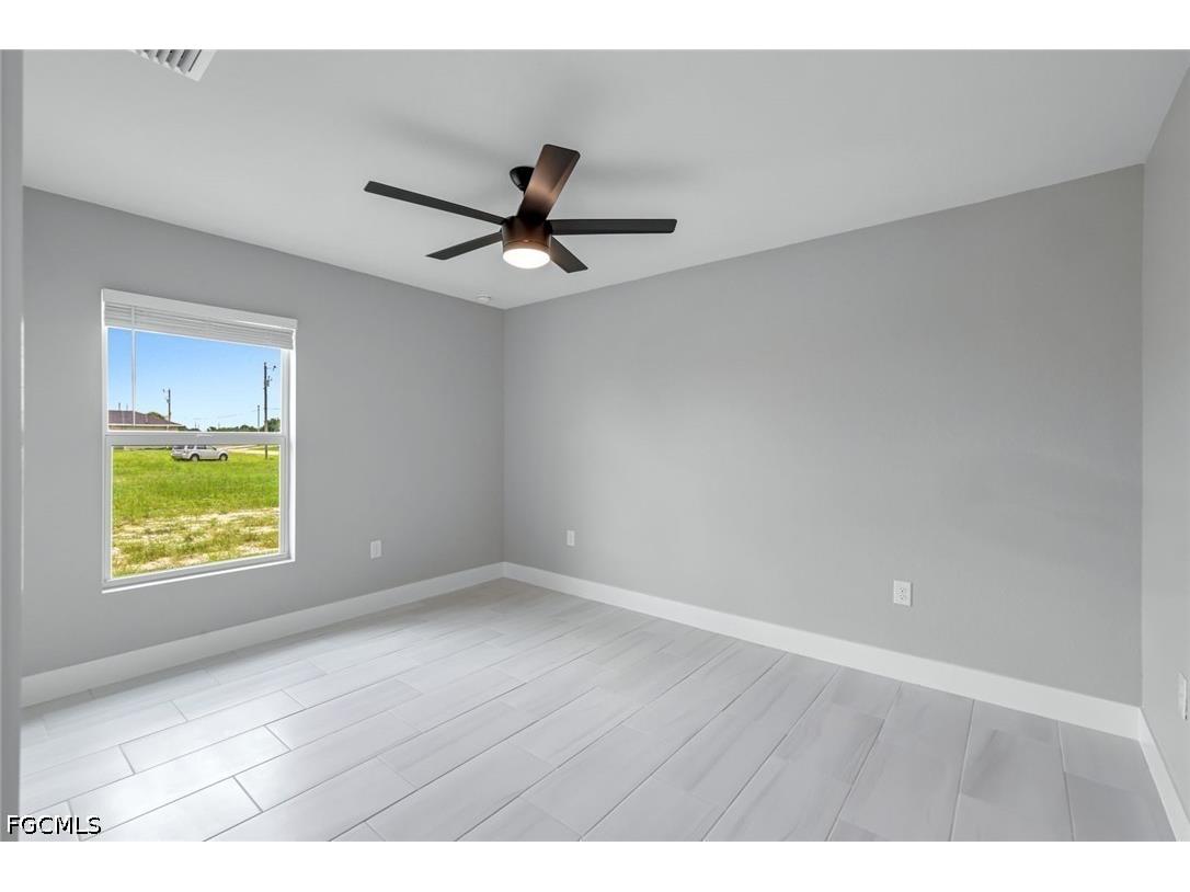 4110 NE 23rd Place Cape Coral FL 33909 2026025857 image18