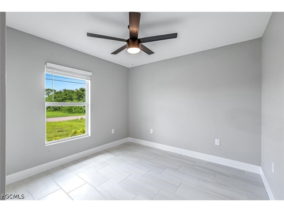 4110 NE 23rd Place Cape Coral FL 33909 2026025857 image19