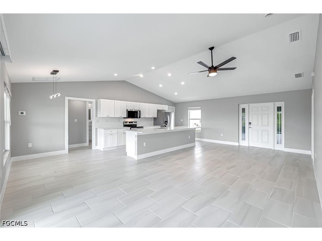 4110 NE 23rd Place Cape Coral FL 33909 2026025857 image3