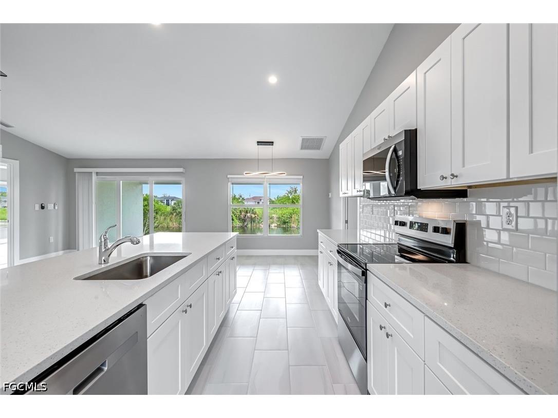 4110 NE 23rd Place Cape Coral FL 33909 2026025857 image8