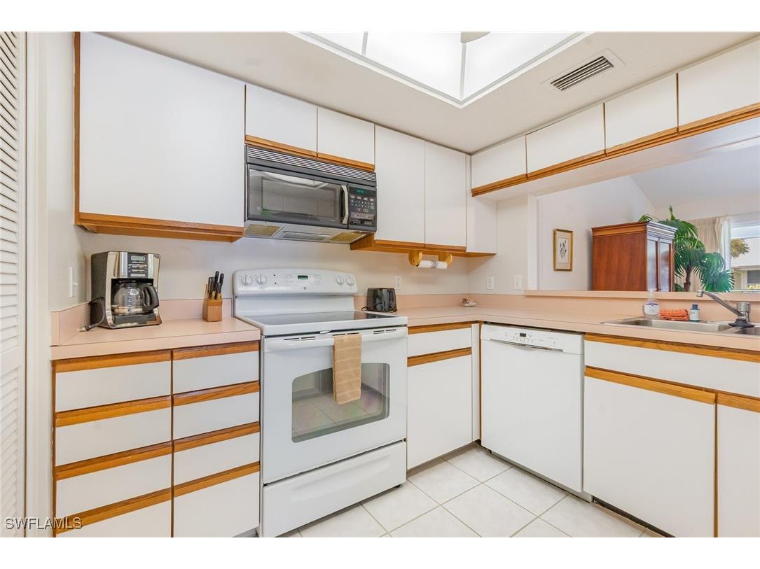 4111 Lake Forest Drive #523 Bonita Springs FL 34134 225075944 image7