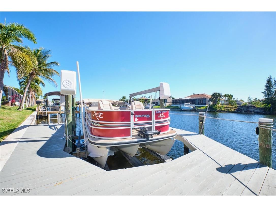 4111 Oasis Boulevard Cape Coral FL 33914 225029174 image15