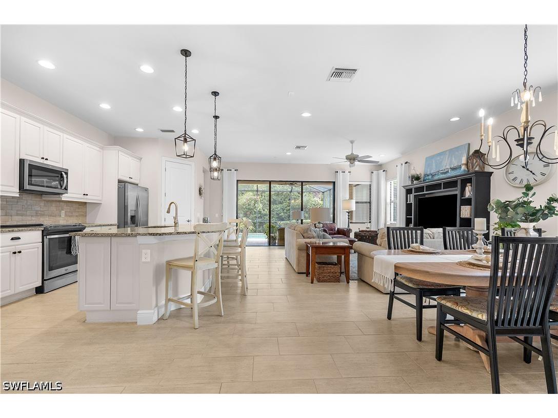 4111 Raffia Drive Naples FL 34119 226020307 image4